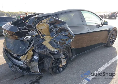 2020 Tesla Model Y Long Range Dual Motor All-Wheel Drive из США, поврежденный, VIN 5YJYGDEE0LF048369